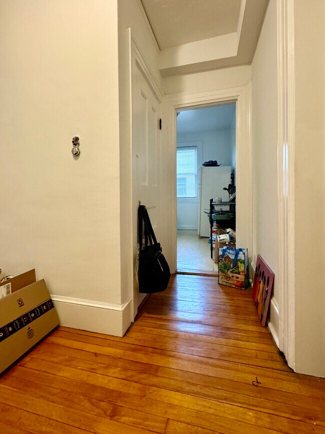 447 Centre St unit 302, Newton, MA 02458 - photo 5