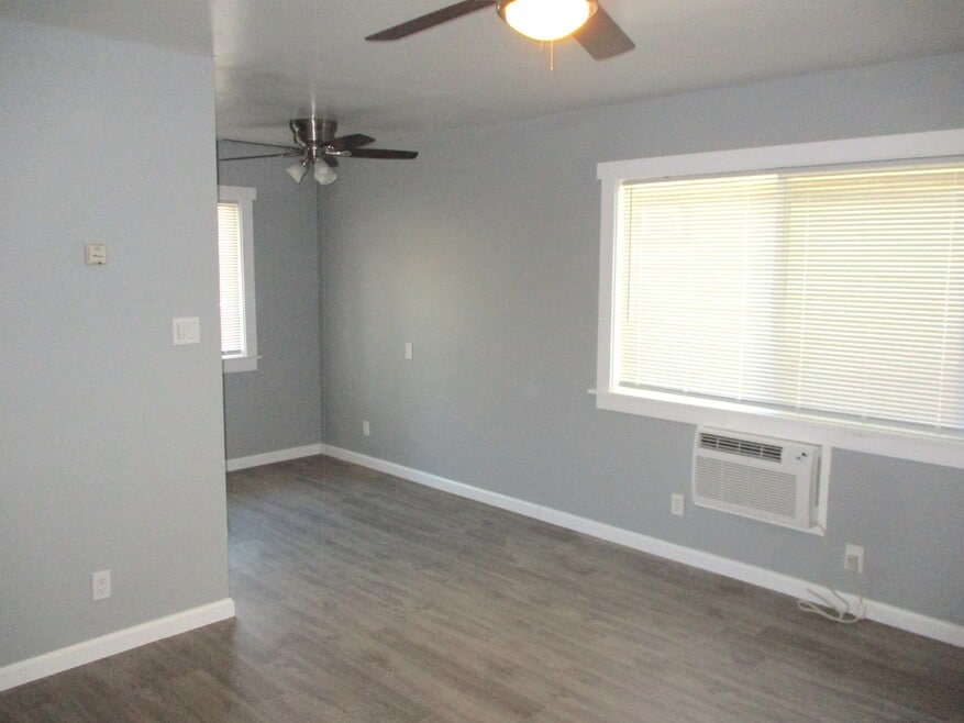 326 V St unit . 3, Sacramento, CA 95818 - photo 1