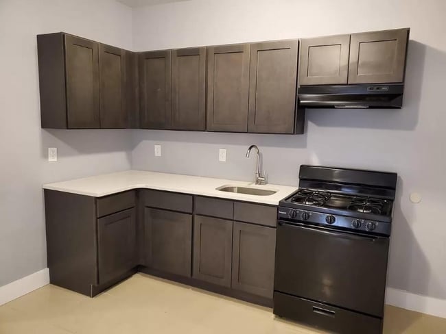 169 S Clinton St unit 4, East Orange, NJ 07018 - photo 4