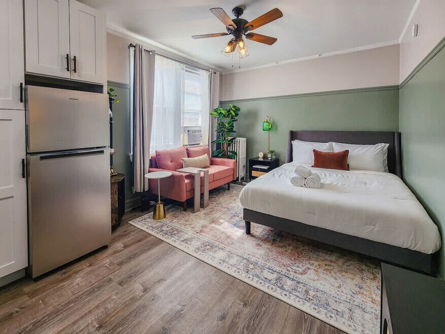 2115 N Sedgwick St unit ID1360115P, Chicago, IL 60614 - photo 1