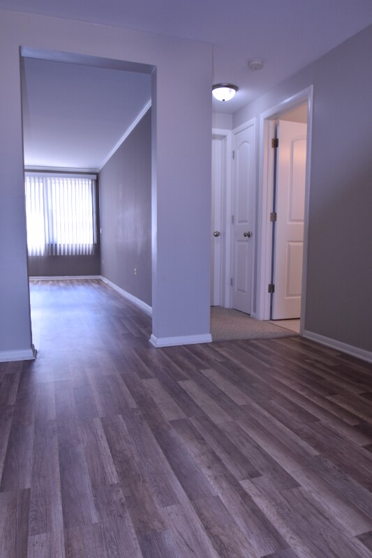 1469 Ashland Ave unit N, Des Plaines, IL 60016 - photo 5