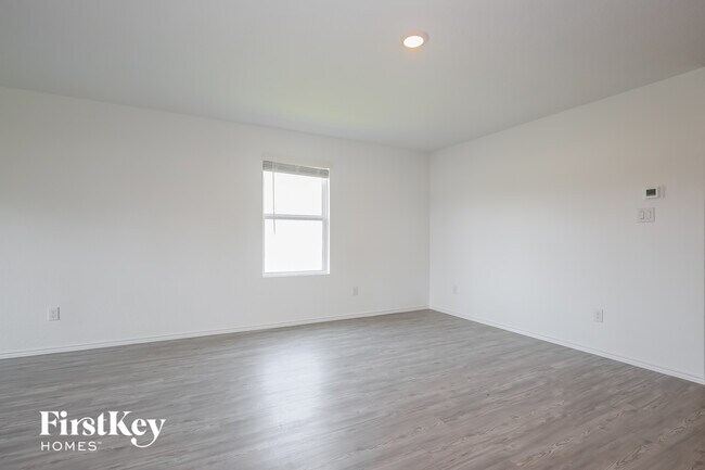 1923 Morse Way, San Antonio, TX 78227 - photo 6