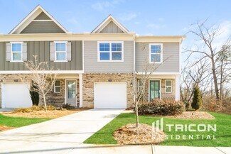 2005 Rosemary Park Ln, Lawrenceville, GA 30046