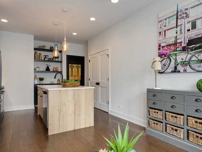 1815 W Augusta Blvd unit 1, Chicago, IL 60622 - photo 7