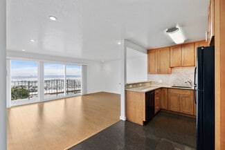 67 Parkridge Dr, San Francisco, CA 94131