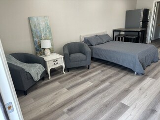 135 W Monroe St Unit 3, Kountze, TX 77625