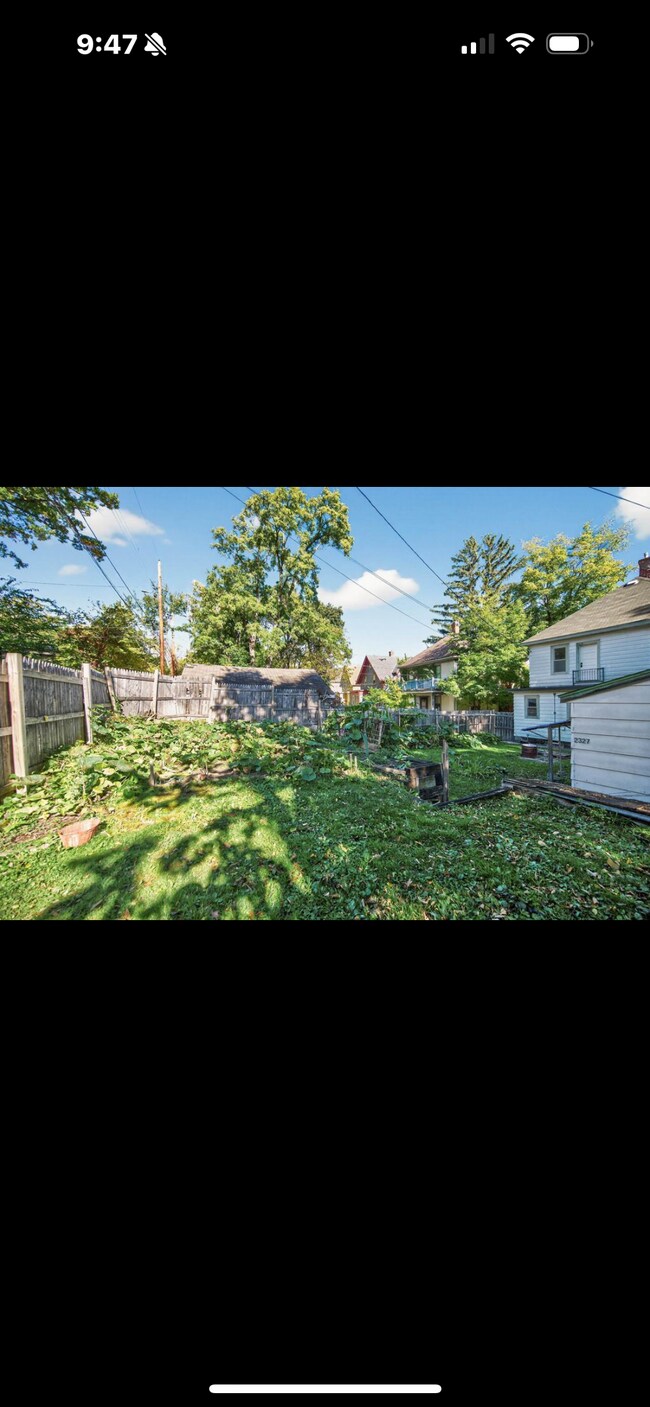 2327 Irving Ave N, Minneapolis, MN 55411 - photo 4