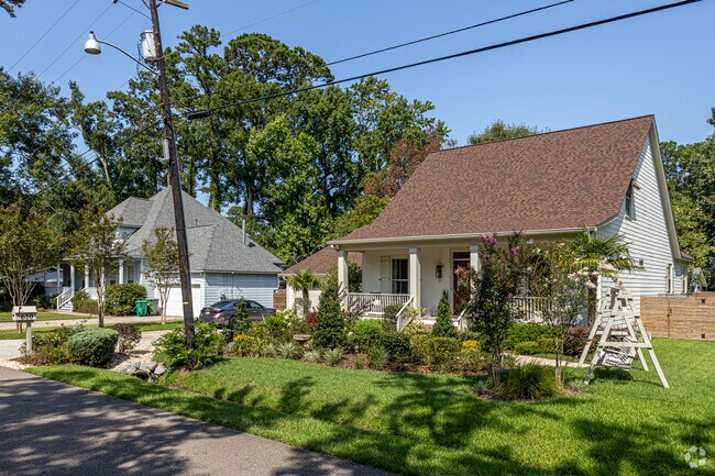 Old and newer style homes sit side by side in Mandeville.