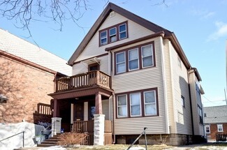 2372 -2374 N Humboldt Blvd Unit Lower Unit, Milwaukee, WI 53212