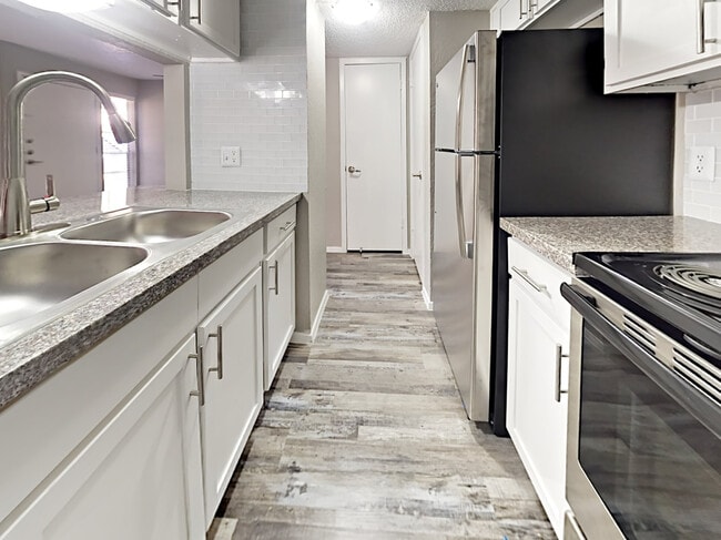 Parkside Arlington, Arlington, TX 76013 - photo 2