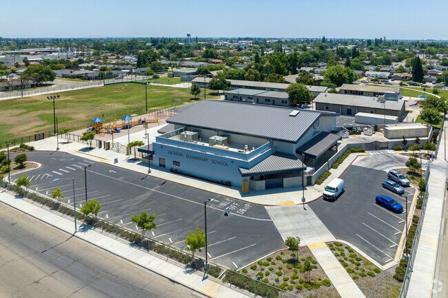 Sanger's Jackson Elementary School is a large modern campus.