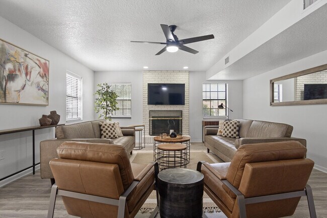 2540 Albany Dr unit ID1094238P, Kissimmee, FL 34758 - photo 4