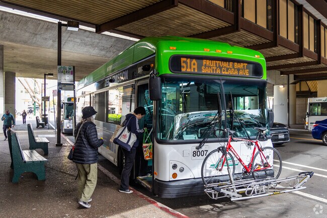 Buses connect Upper Rockridge residents to nearby Bay Area cities.