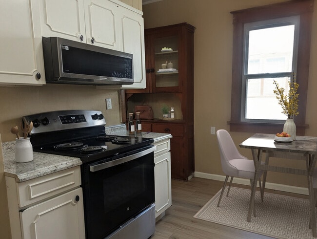 2912 Felix St, Saint Joseph, MO 64501 - photo 7