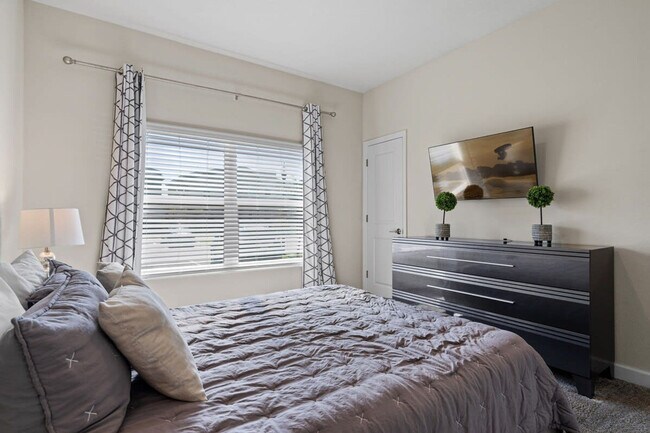 1216 Challenge Dr unit ID1280907P, Four Corners, FL 34747 - photo 6