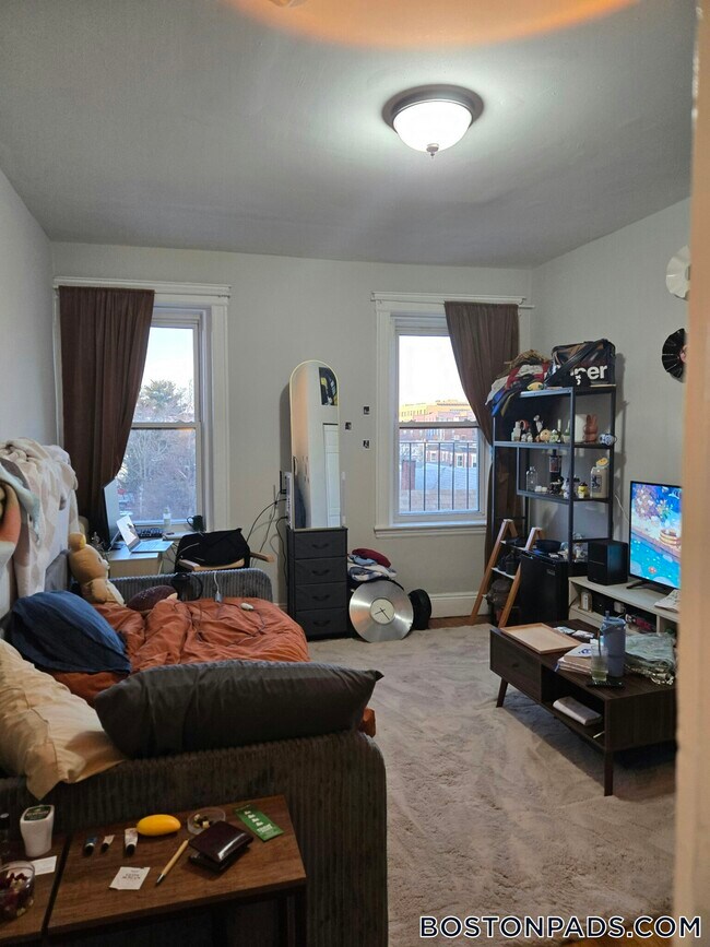 1189 Commonwealth Ave Unit 21, Boston, MA 02134