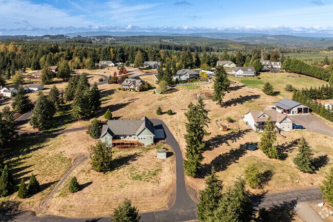 Prices in Silver Lake ange from $508,000 to $670,000.