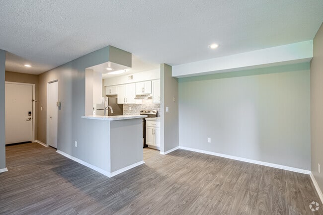 Hamptons of Cloverlane Apartments, Ypsilanti, MI 48197 - photo 4