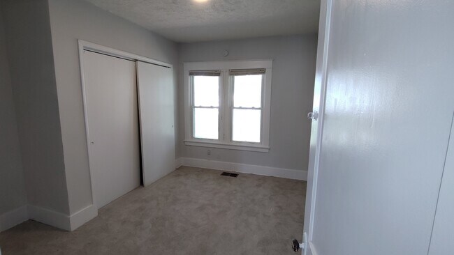 941 E Richmond St, Kokomo, IN 46901 - photo 7