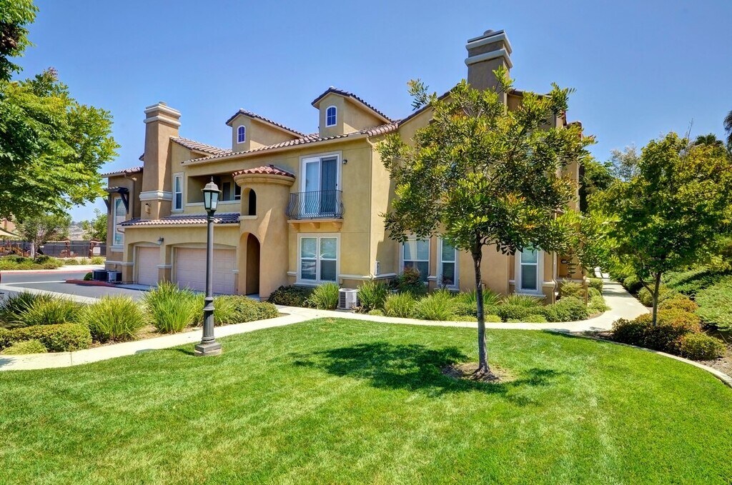 RiverEdge Terrace* 4805 Wind Surf Way, San Diego, CA