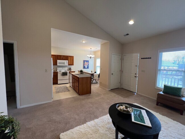 Woods at Latimer (1 bed/1 bath community), Bloomington, IN 47401 - photo 4