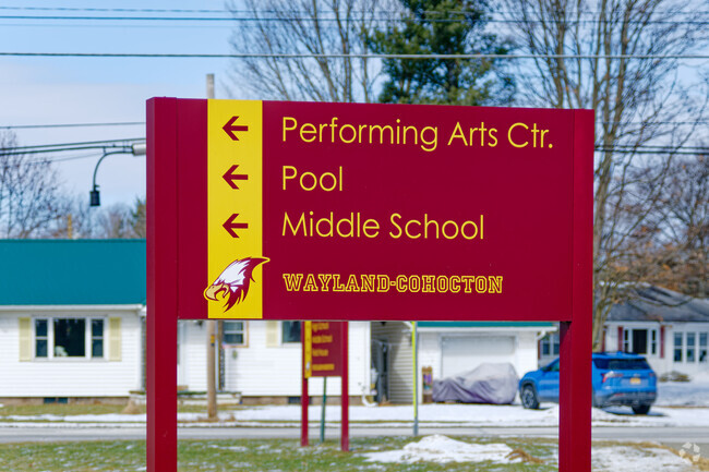 Wayland Cohocton Middle School in Wayland NY has a student population that is approximately 94 percent White.