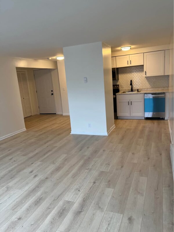1109 1st N St unit 33, Syracuse, NY 13208 - photo 2