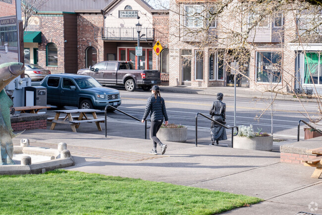 Residents of Sweetbriar enjoy the quaint shops in nearby Troutdale.