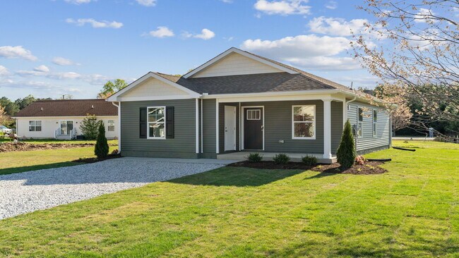 24 Byway Cir, Kilmarnock, VA 22482 - photo 3