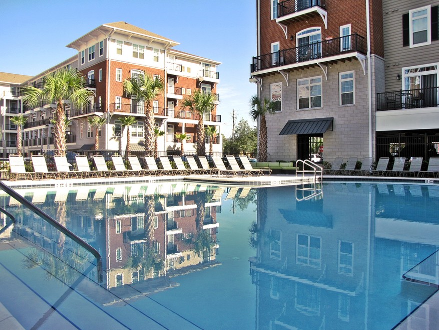 The Flats at 4200, Tampa, FL 33613 - photo 1