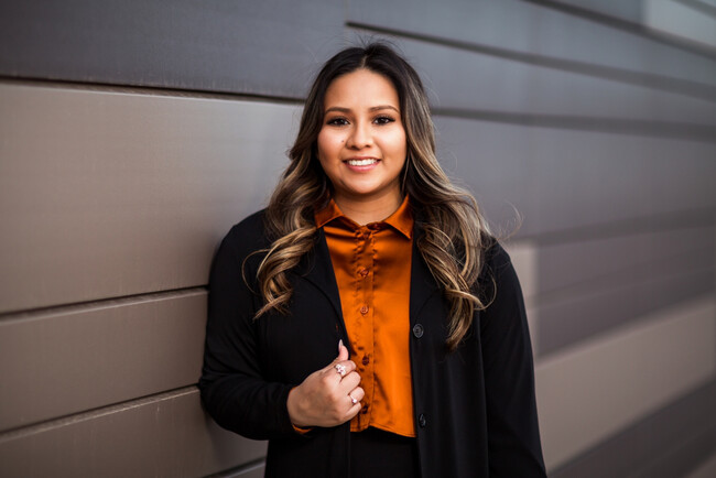 Agent Photo