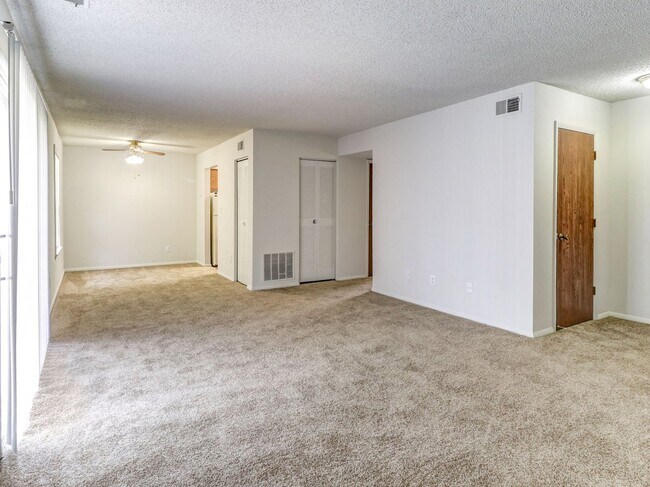 Ashley Pointe, Evansville, IN 47715 - photo 6