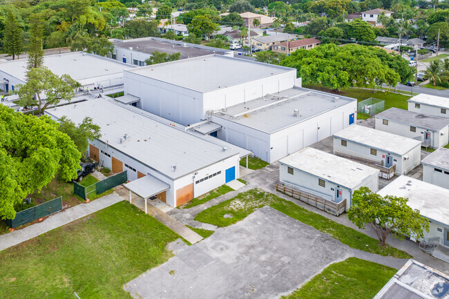 Pompano Beach Middle School is a wonderful school for students to be in.