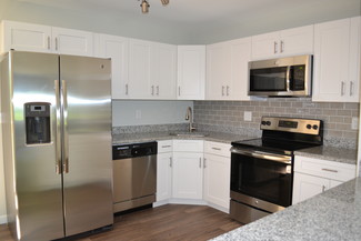 200 Evergreen Ave, Hamden, CT 06518