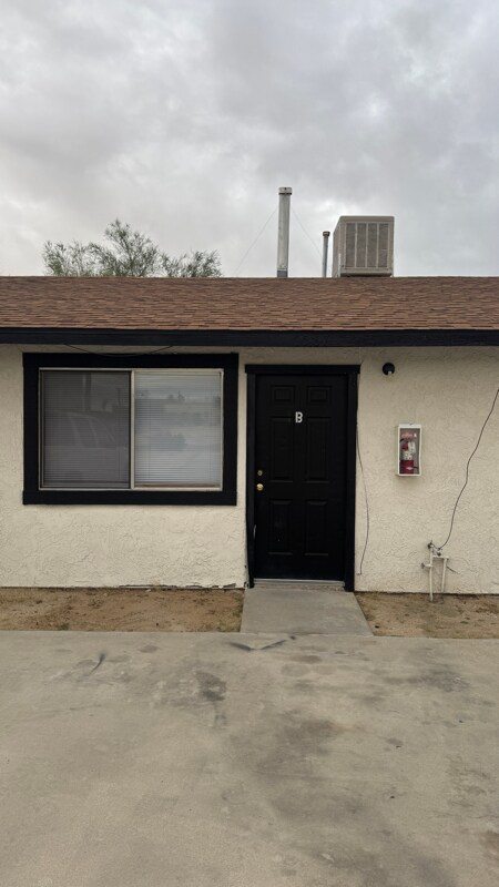 6587 Ocotillo Ave, Twentynine Palms, CA 92277