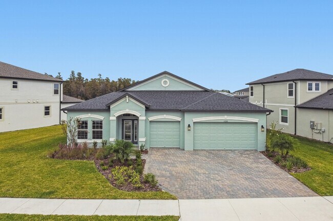 31200 Hayman Loop, Wesley Chapel, FL 33545 - photo 4