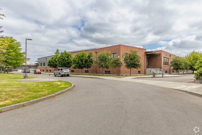 La Conner Middle School provides excellent education to students.