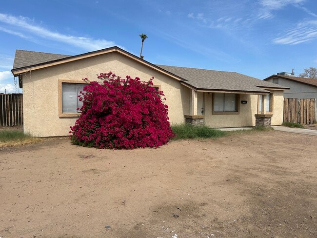 7132 W Devonshire Ave, Phoenix, AZ 85033 - photo 2