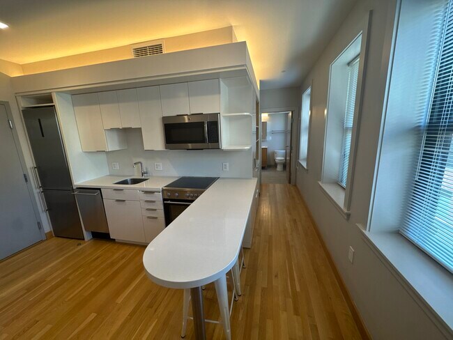 113 Auburn St unit 22, Cambridge, MA 02139 - photo 4