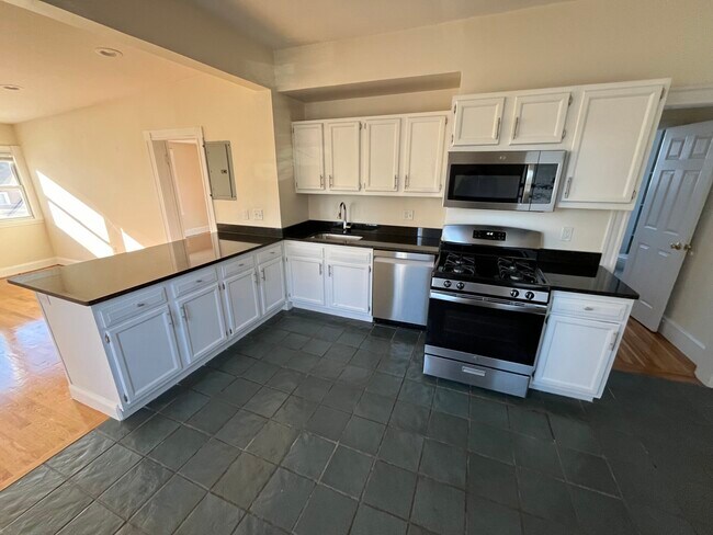 2572 Massachusetts Ave unit 2, Cambridge, MA 02140 - photo 2