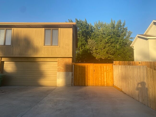 10129 S 2165 E, Sandy, UT 84092 - photo 3
