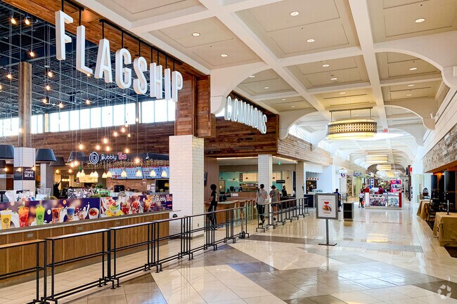 Candlewood provides quick access to Westroads Mall for shopping and dining.