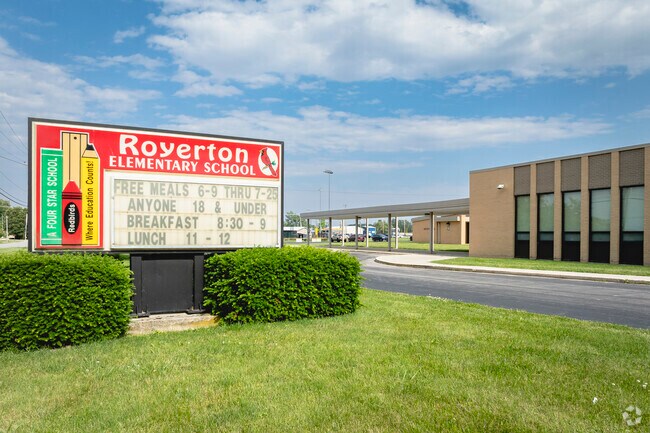 With an A- rating from Niche, Royerton Elementary welcomes eager minds.