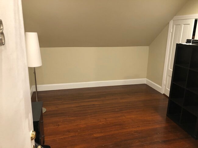 16 Tecumseh St unit 1 (First Floor, Providence, RI 02906 - photo 5