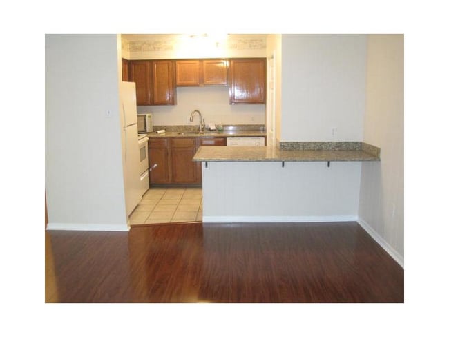 812 Martin Behrman Ave, Metairie, LA 70005 - photo 2