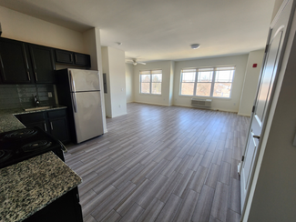 510 Hamilton St, Somerset, NJ 08873