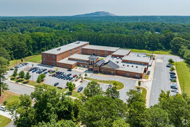 Aerial of Rockbridge Elementary School in Atlanta.