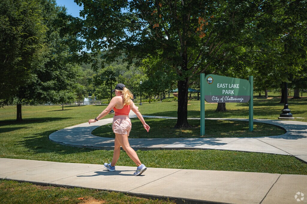 2311 E 19th St, Chattanooga, TN 37404