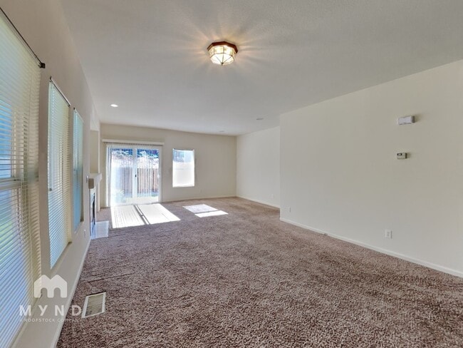 5518 Spandrell Cir, Sparks, NV 89436 - photo 3