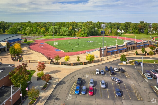 Minority enrollment at Eastridge Senior High School is 58%.